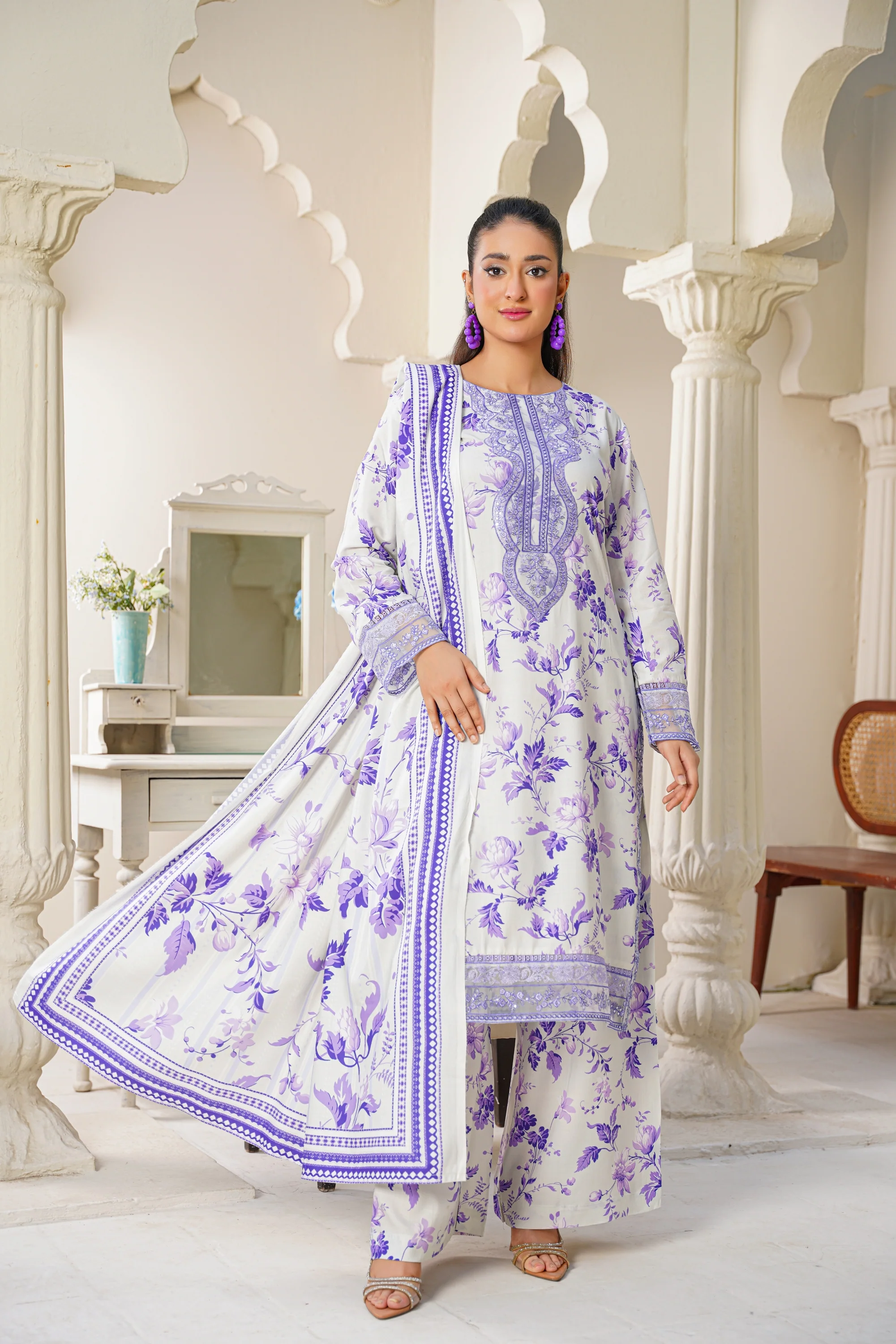 BIn Saeed || Embroidered || Khaddar